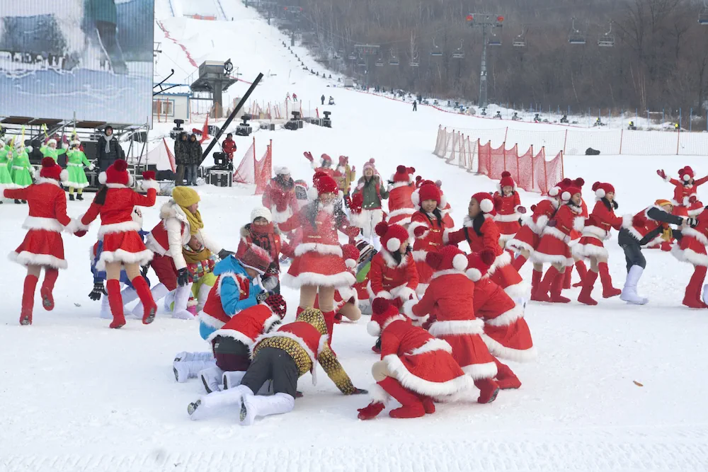 Santa ski event